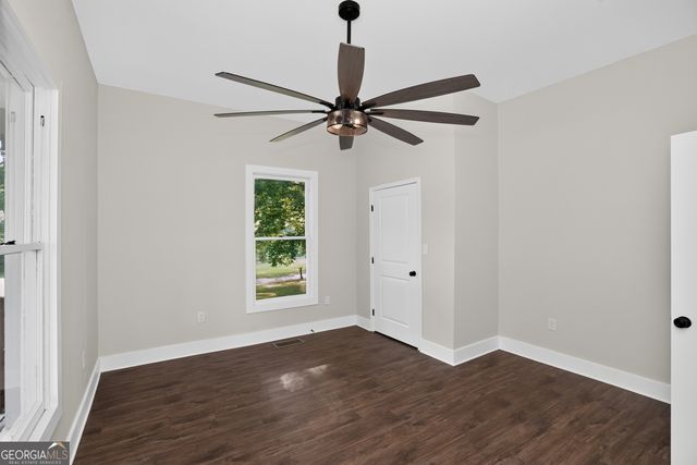 269 Martin Dairy Road, Milner, GA 30257