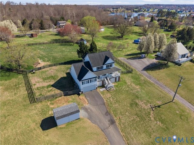 5815 Springfield Farm Ln, Mineral, VA 23117