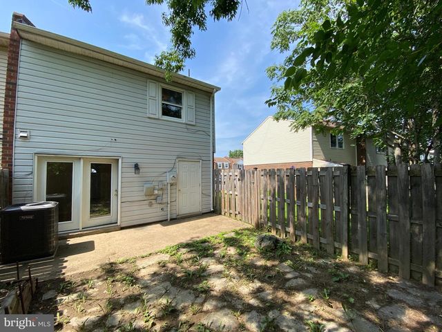 128 HICKOK CIR, Fredericksburg, VA 22401