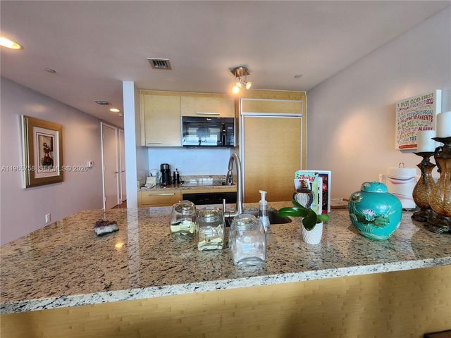 1800 S Ocean Dr 2406, Hallandale Beach, FL 33009
