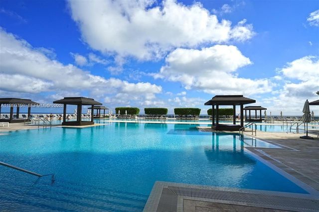 1800 S Ocean Dr 2406, Hallandale Beach, FL 33009