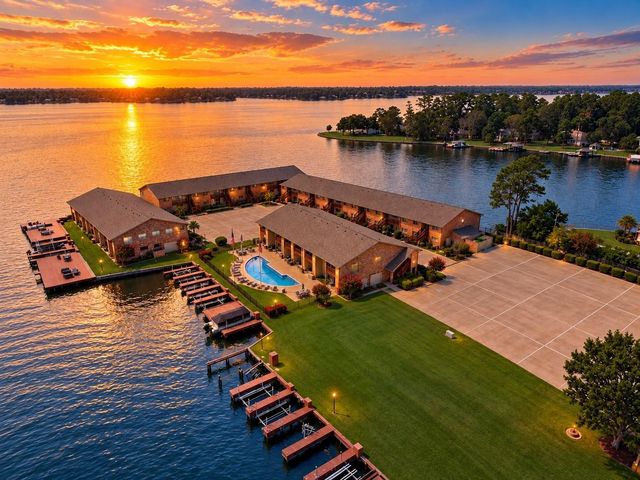 801 River Road C106, Montgomery, TX 77356