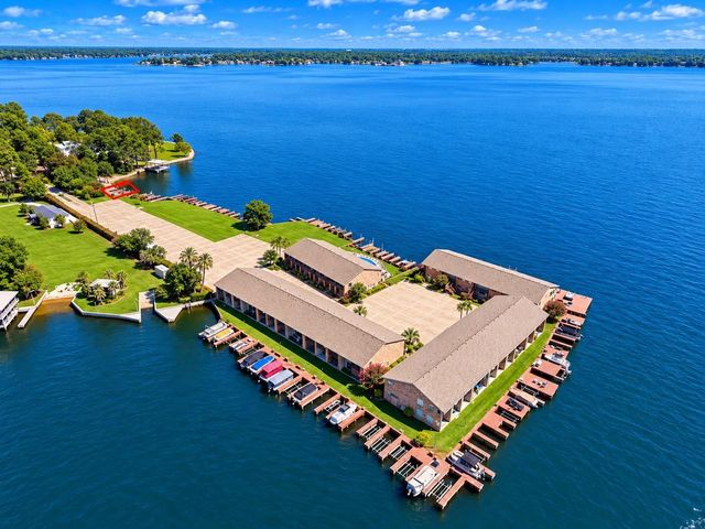 801 River Road C106, Montgomery, TX 77356