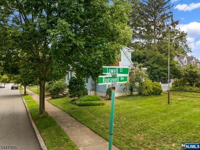 35 Lowell Street, Westwood, NJ 07675