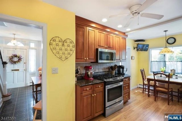 35 Lowell Street, Westwood, NJ 07675