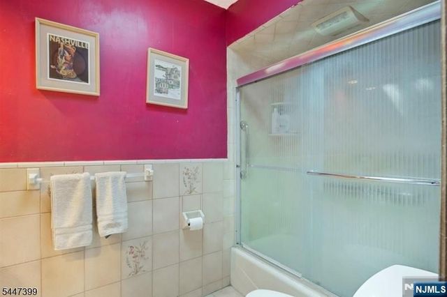 35 Lowell Street, Westwood, NJ 07675
