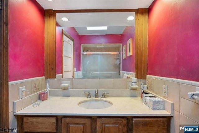 35 Lowell Street, Westwood, NJ 07675