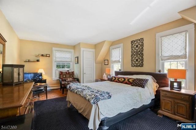 35 Lowell Street, Westwood, NJ 07675