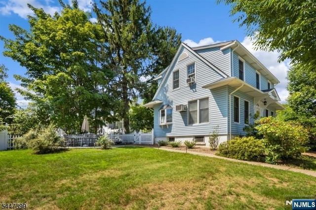 35 Lowell Street, Westwood, NJ 07675
