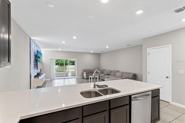 4827 CORAL CASTLE DRIVE, Kissimmee, FL 34746