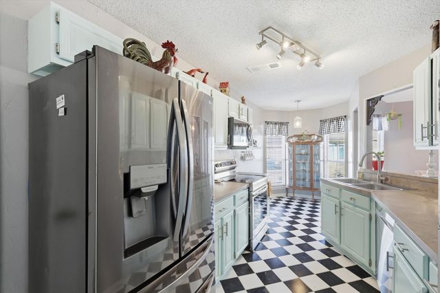 18028 Whispering Gables Lane, Dallas, TX 75287