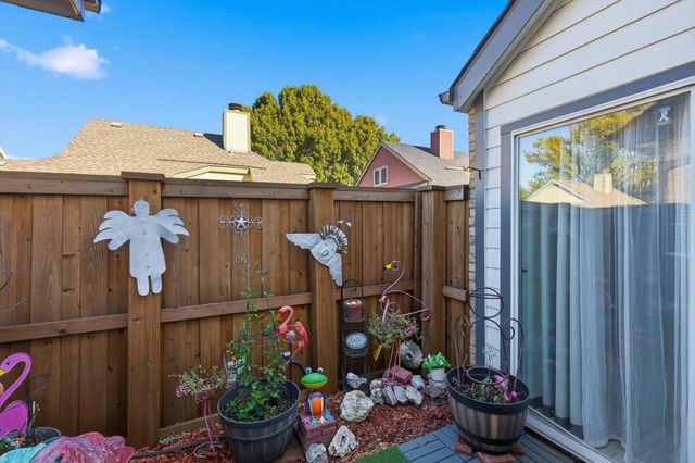 18028 Whispering Gables Lane, Dallas, TX 75287