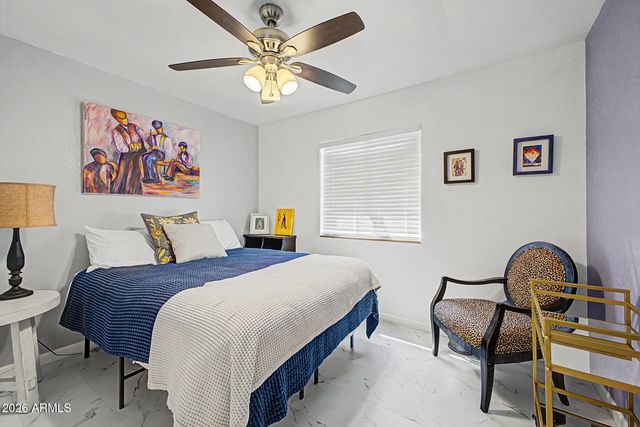 1844 E AVALON Drive, Phoenix, AZ 85016