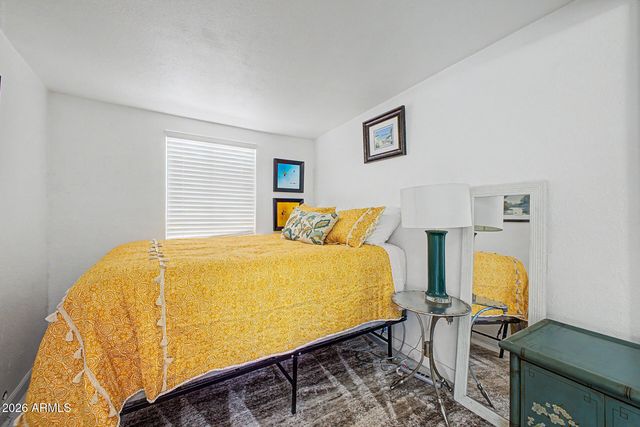 1844 E AVALON Drive, Phoenix, AZ 85016