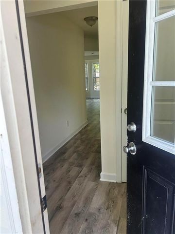 7040 Hassana Lane, Fairburn, GA 30213