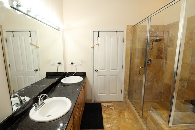 3231 W Fullerton Avenue 3W, Chicago, IL 60647