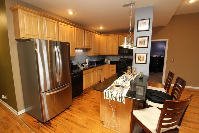 3231 W Fullerton Avenue 3W, Chicago, IL 60647