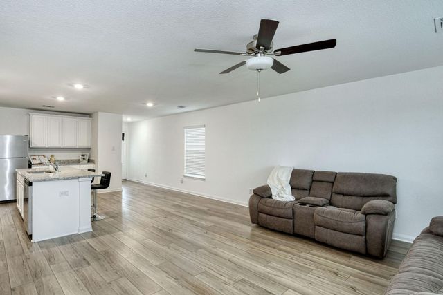 13029 Field Plow LN, Elgin, TX 78621