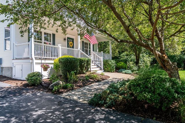 530 Westmoreland Lane, North Kingstown, RI 02874