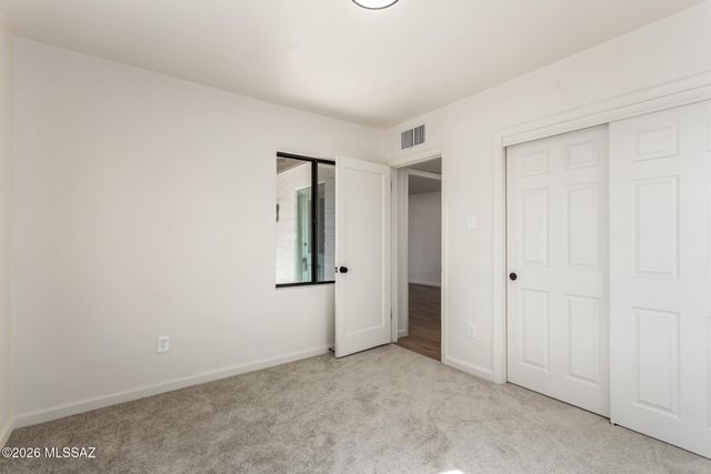 3989 E Desmond Lane, Tucson, AZ 85712