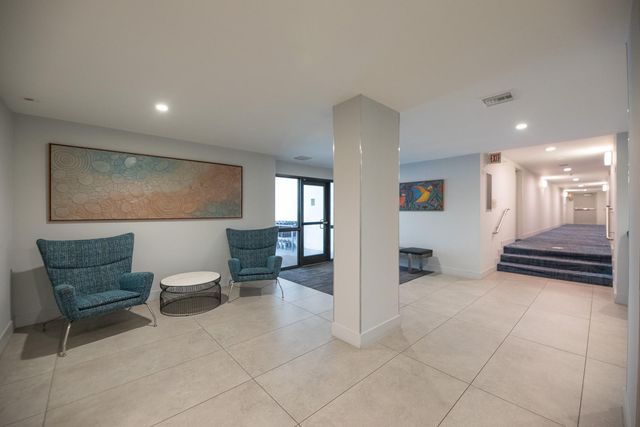 1160 N Federal Highway 215, Fort Lauderdale, FL 33304