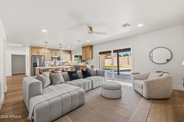 4948 E CORRINE Drive, Scottsdale, AZ 85254