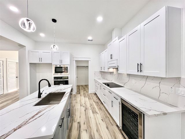 461 Spanish Drive, Dayton, TX 77535