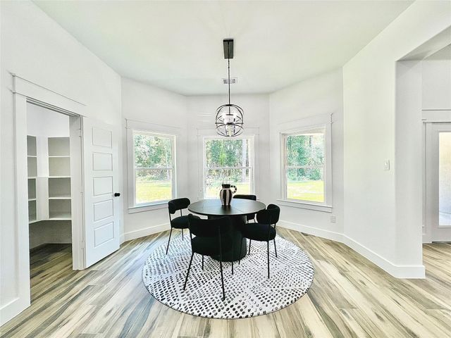 461 Spanish Drive, Dayton, TX 77535