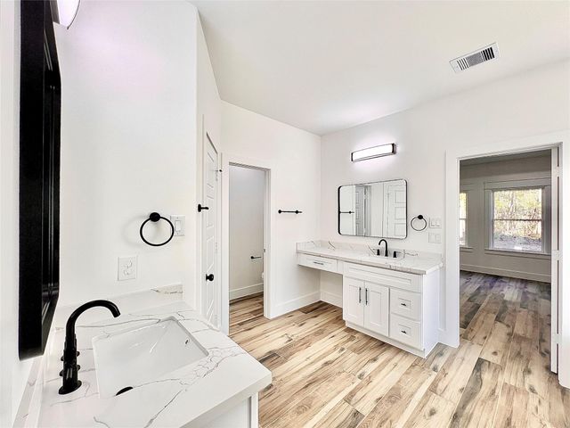 461 Spanish Drive, Dayton, TX 77535