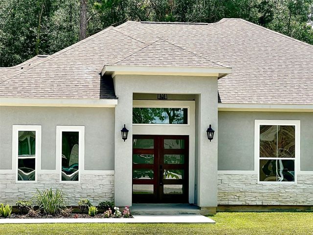 461 Spanish Drive, Dayton, TX 77535