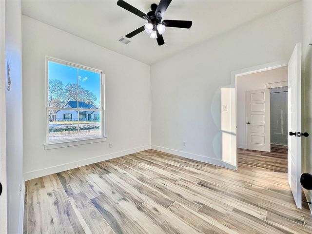 461 Spanish Drive, Dayton, TX 77535