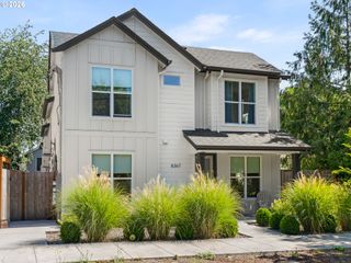 8367 N SWENSON St 1, Portland, OR 97203