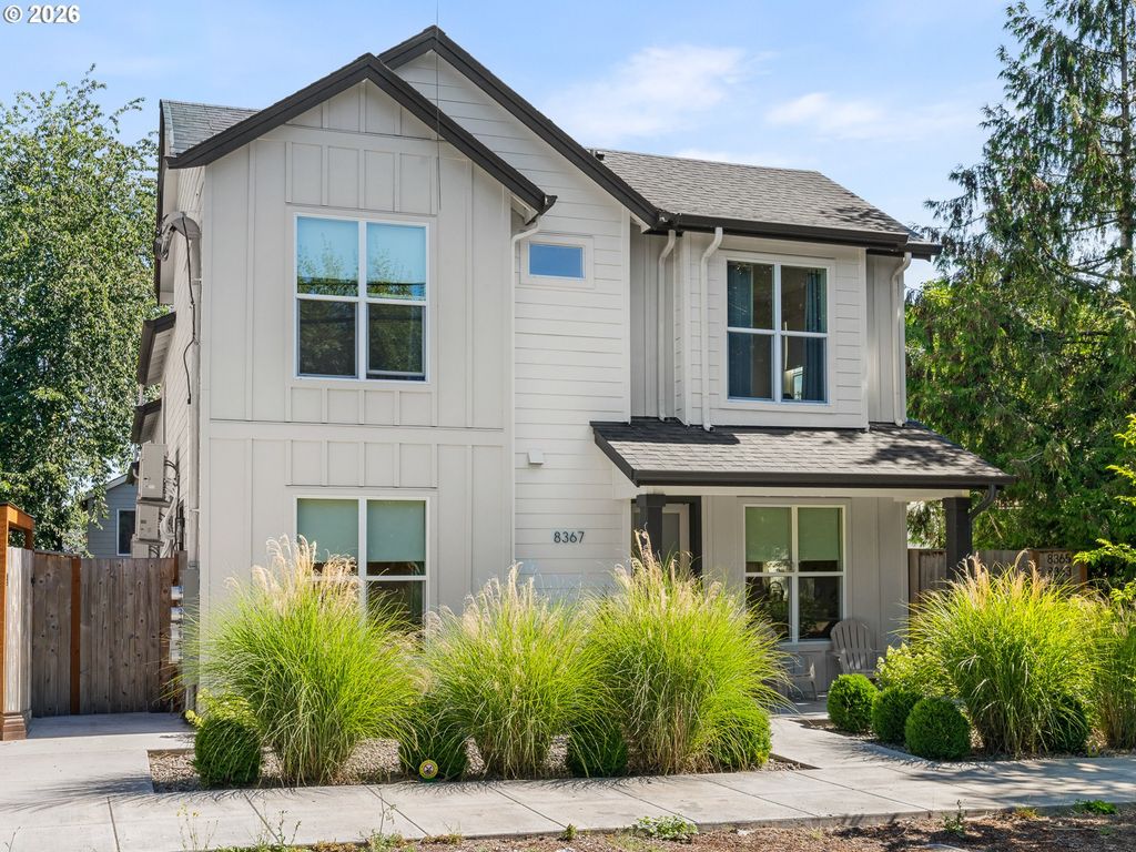 8367 N SWENSON St 1, Portland, OR 97203