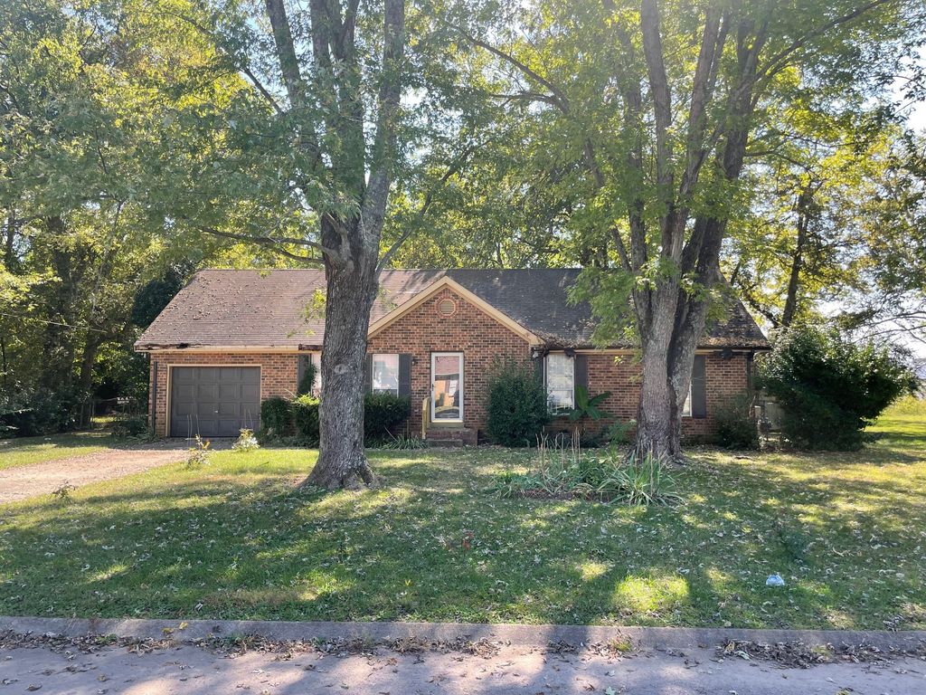416 Lawson Rd, Smyrna, TN 37167