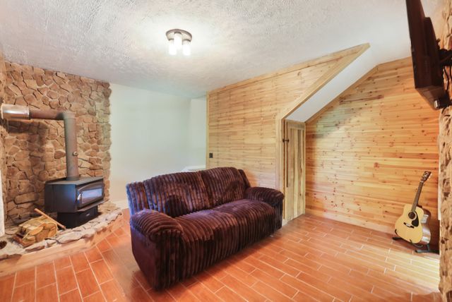 471 Northup Rd, Portland, TN 37148