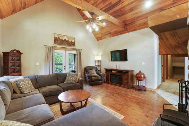 471 Northup Rd, Portland, TN 37148