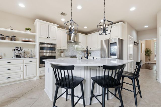 20011 Crested Peak Lane, Cypress, TX 77433