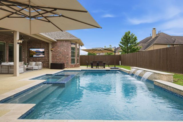 20011 Crested Peak Lane, Cypress, TX 77433