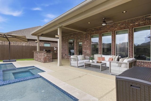 20011 Crested Peak Lane, Cypress, TX 77433