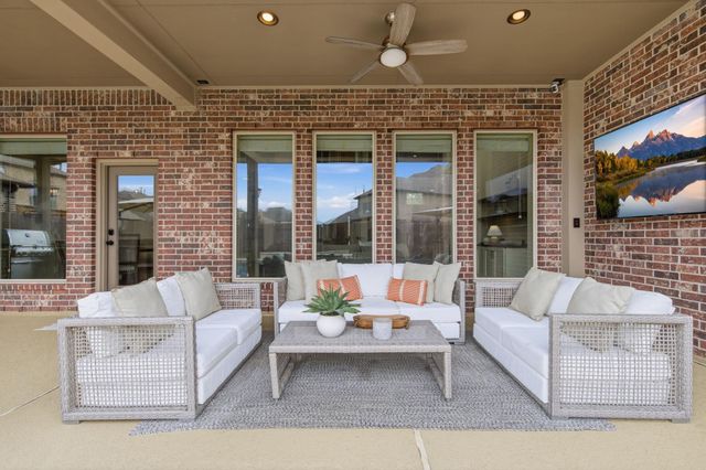 20011 Crested Peak Lane, Cypress, TX 77433