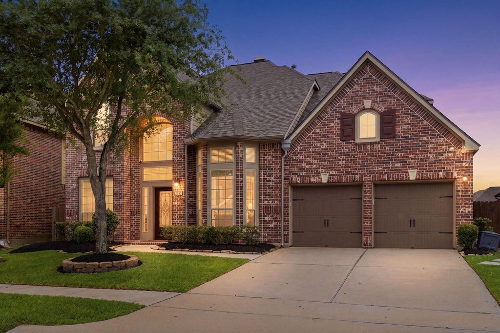 20011 Crested Peak Lane, Cypress, TX 77433