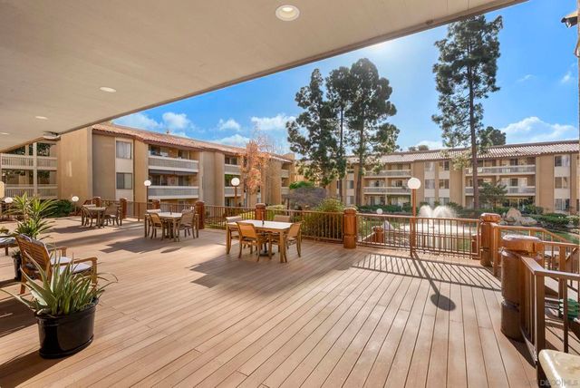 1885 Diamond St 2-222, San Diego, CA 92109