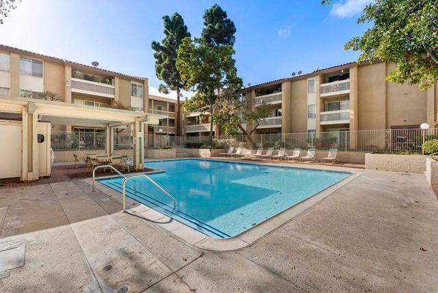 1885 Diamond St 2-222, San Diego, CA 92109