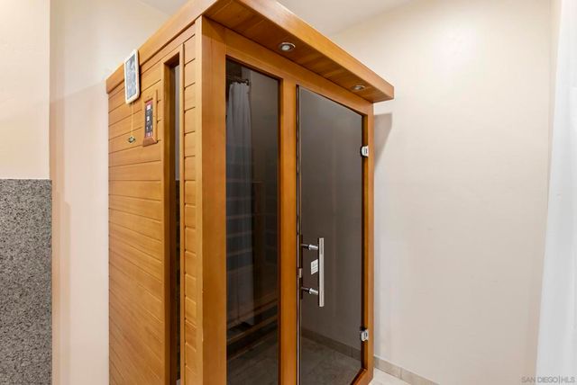 1885 Diamond St 2-222, San Diego, CA 92109