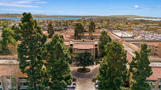 1885 Diamond St 2-222, San Diego, CA 92109