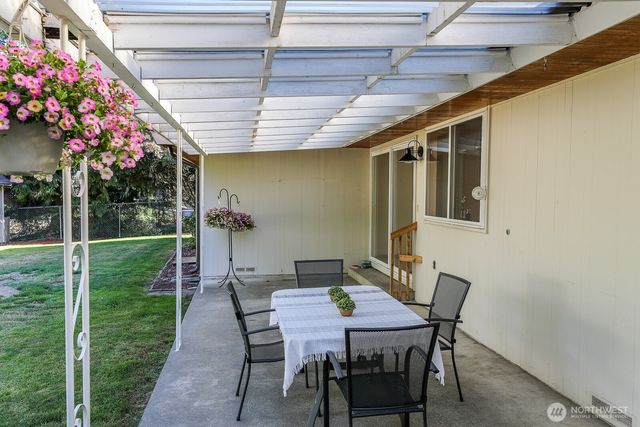 14312 144th Avenue SE, Renton, WA 98059