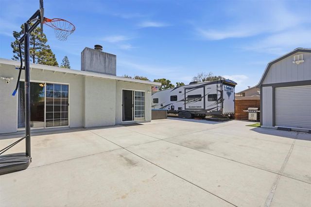 279 D Street, Chula Vista, CA 91910