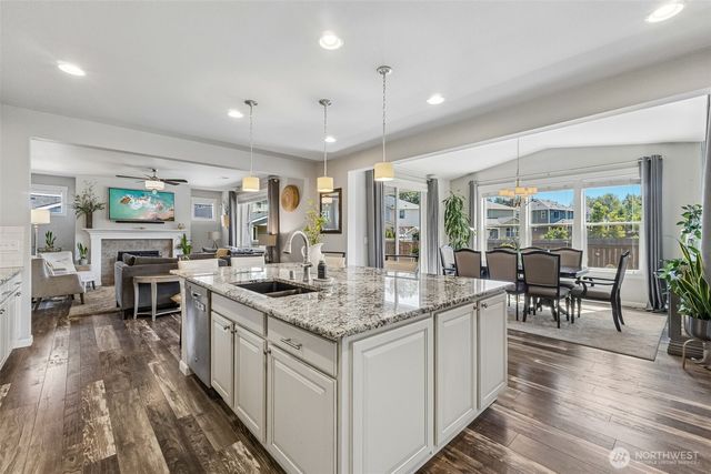 13931 E 63rd Avenue E, Puyallup, WA 98373