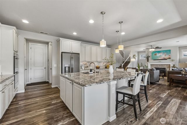 13931 E 63rd Avenue E, Puyallup, WA 98373