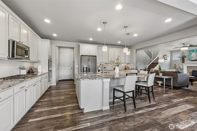 13931 E 63rd Avenue E, Puyallup, WA 98373